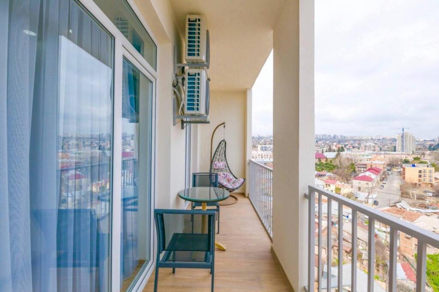 Apartments With View Tbilisi Exteriör bild